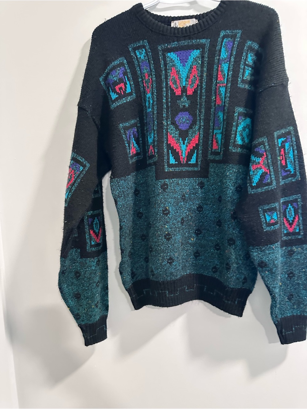 London Fog Black and Teal Geometric Crewneck Sweater